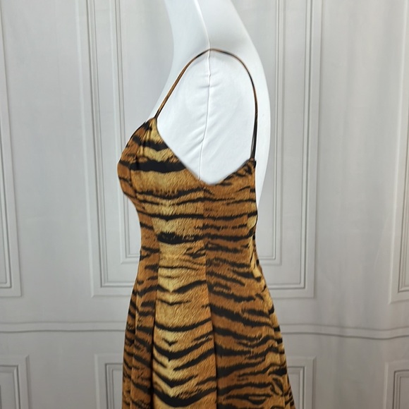 Vintage tiger print dress - Picture 6 of 12